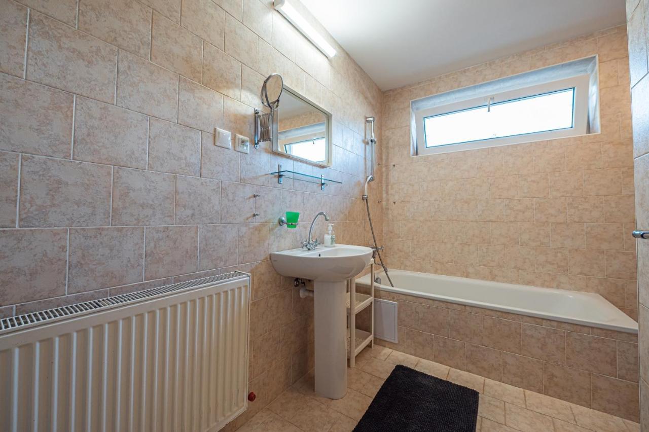 Xlsuite Apartment Comfort Piest'any Exterior foto