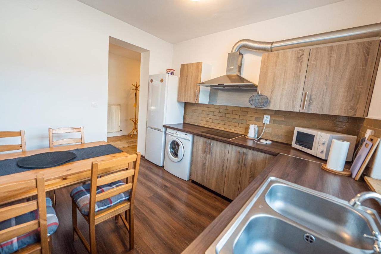 Xlsuite Apartment Comfort Piest'any Exterior foto